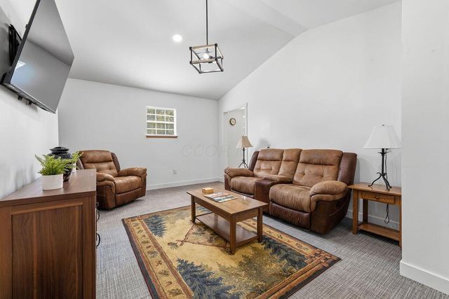 1621 Hogback Road, Sunbury, OH 43074