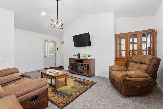 1621 Hogback Road, Sunbury, OH 43074