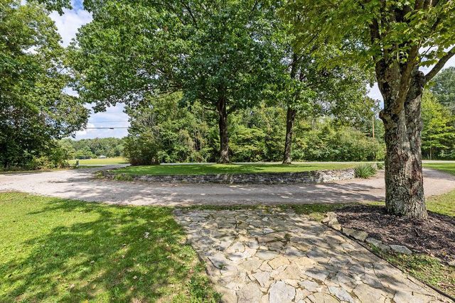 1621 Hogback Road, Sunbury, OH 43074