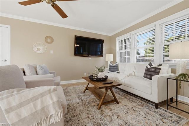 208 Great Hall CT, Virginia Beach, VA 23452
