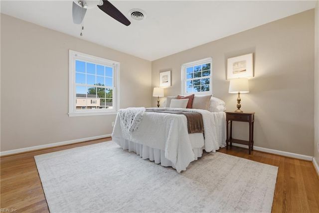 208 Great Hall CT, Virginia Beach, VA 23452