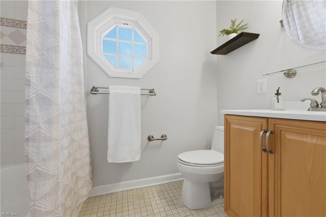 208 Great Hall CT, Virginia Beach, VA 23452
