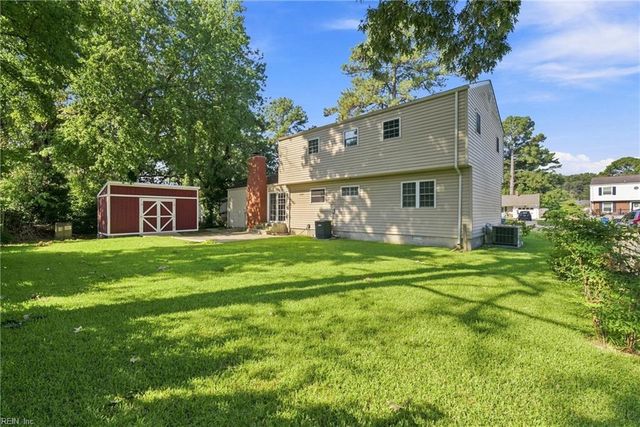 208 Great Hall CT, Virginia Beach, VA 23452