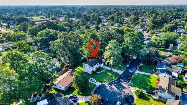 208 Great Hall CT, Virginia Beach, VA 23452