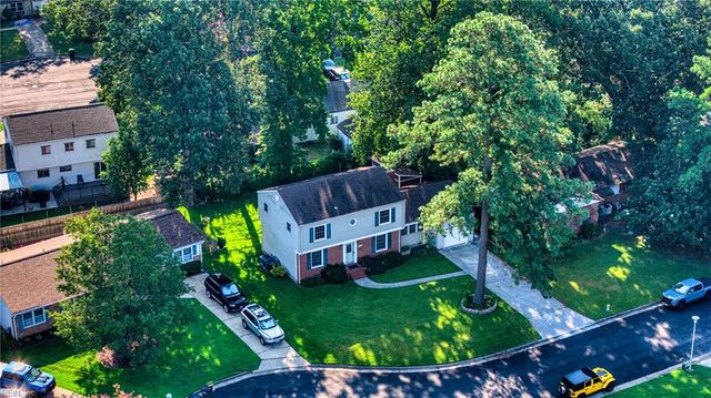 208 Great Hall CT, Virginia Beach, VA 23452