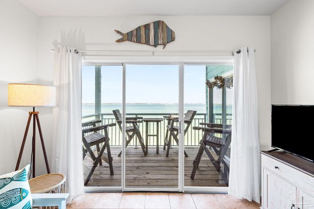 1150 Ft Pickens Rd B7, Pensacola Beach, FL 32561
