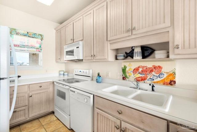 1150 Ft Pickens Rd B7, Pensacola Beach, FL 32561