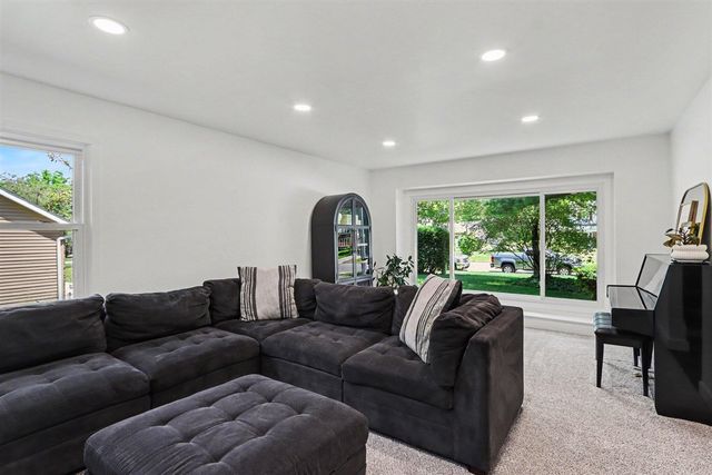 6670 Pleasantview Drive, Portage, MI 49024