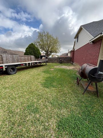 226 Persimmon Drive, Baytown, TX 77520