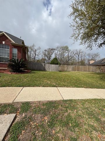 226 Persimmon Drive, Baytown, TX 77520