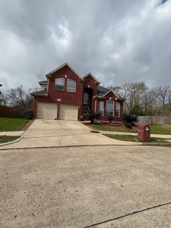 226 Persimmon Drive, Baytown, TX 77520