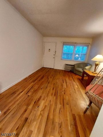371 Lake Shore South E, Montague Twp., NJ 07827