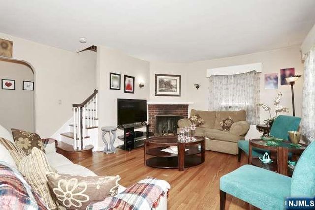 218 Hickory Avenue, Bergenfield, NJ 07621