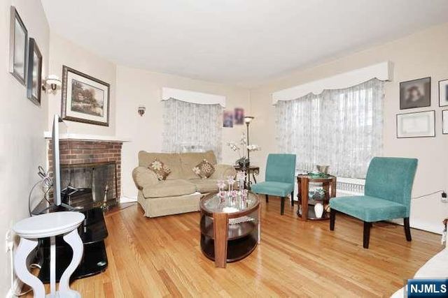 218 Hickory Avenue, Bergenfield, NJ 07621