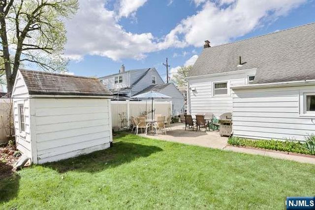 218 Hickory Avenue, Bergenfield, NJ 07621