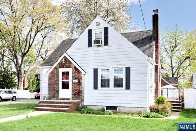 218 Hickory Avenue, Bergenfield, NJ 07621