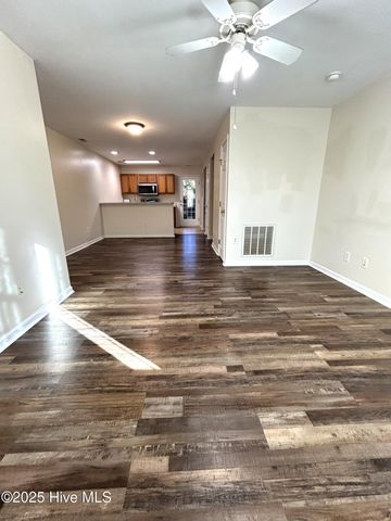 4513 Country Club Road C104, Morehead City, NC 28557