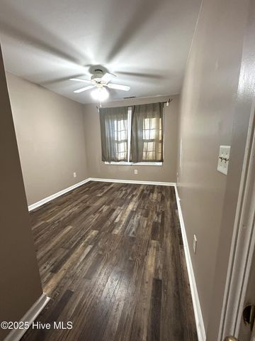 4513 Country Club Road C104, Morehead City, NC 28557