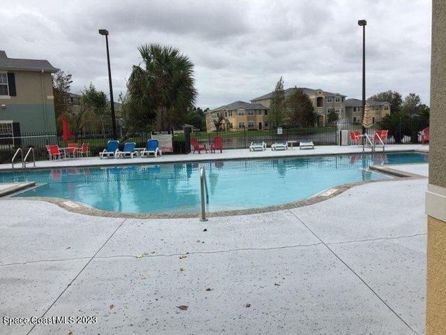5693 Star Rush Drive 207, Melbourne, FL 32940