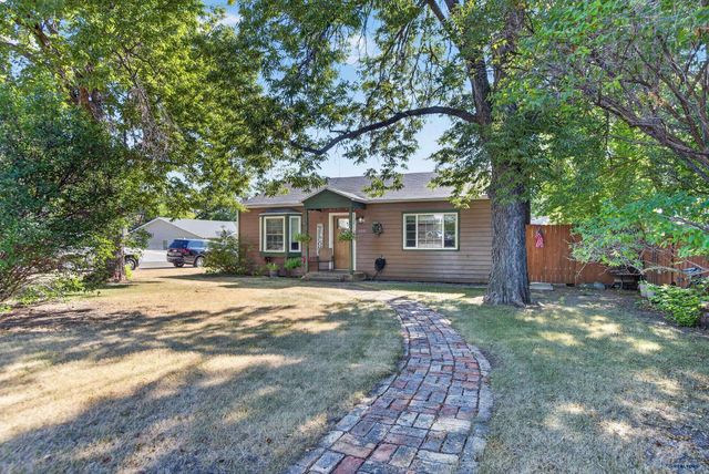 818 ROUBAIX DR, Rapid City, SD 57702