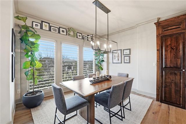 15516 Stearns Street, Overland Park, KS 66221