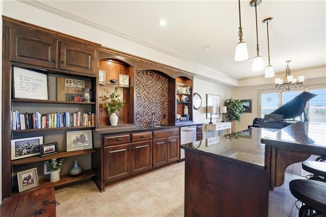 15516 Stearns Street, Overland Park, KS 66221