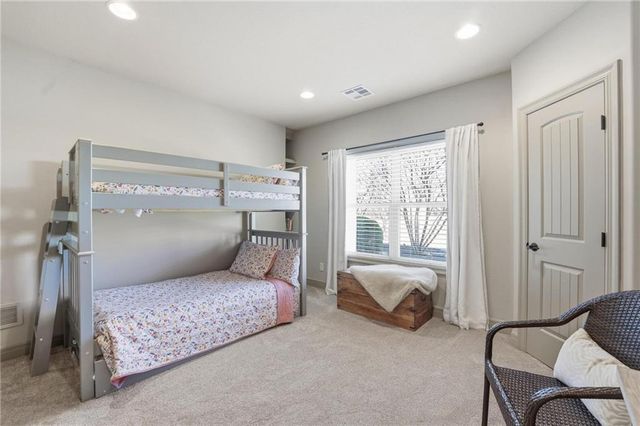 15516 Stearns Street, Overland Park, KS 66221