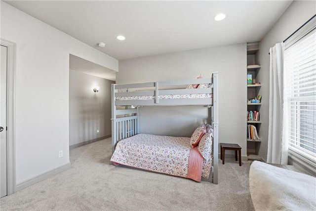 15516 Stearns Street, Overland Park, KS 66221