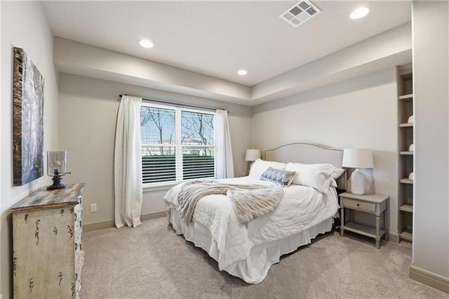 15516 Stearns Street, Overland Park, KS 66221