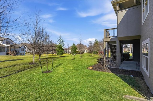 15516 Stearns Street, Overland Park, KS 66221