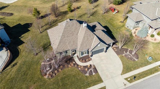 15516 Stearns Street, Overland Park, KS 66221