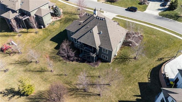 15516 Stearns Street, Overland Park, KS 66221