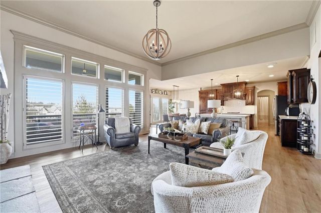 15516 Stearns Street, Overland Park, KS 66221