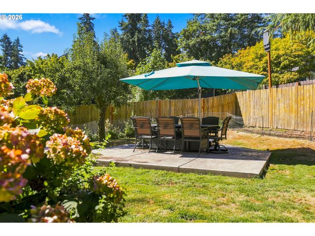 2320 Sw DOLPH Ct, Portland, OR 97219