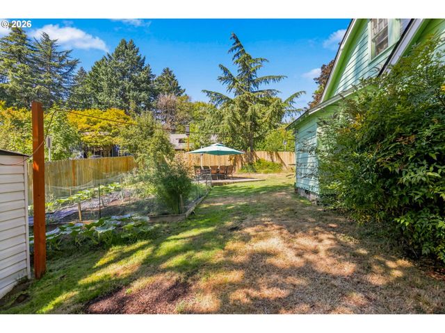 2320 Sw DOLPH Ct, Portland, OR 97219
