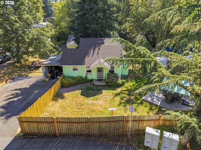 2320 Sw DOLPH Ct, Portland, OR 97219