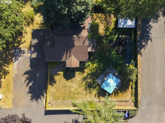 2320 Sw DOLPH Ct, Portland, OR 97219