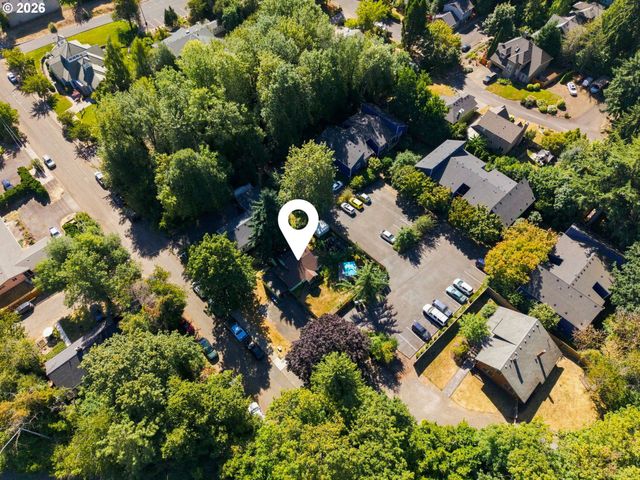 2320 Sw DOLPH Ct, Portland, OR 97219