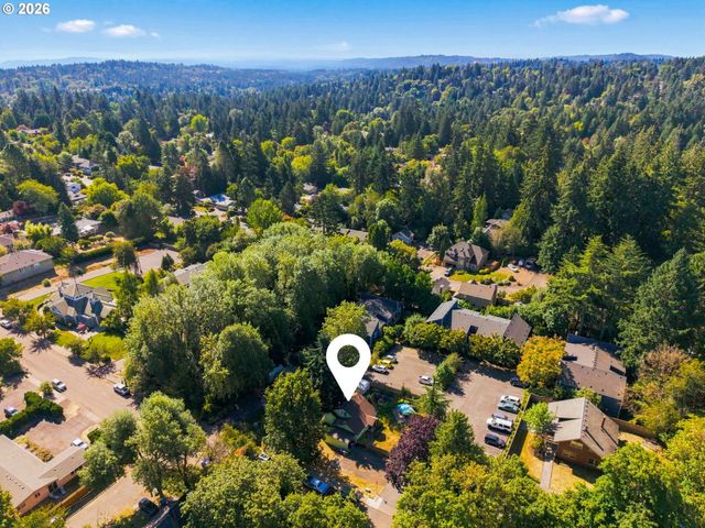 2320 Sw DOLPH Ct, Portland, OR 97219