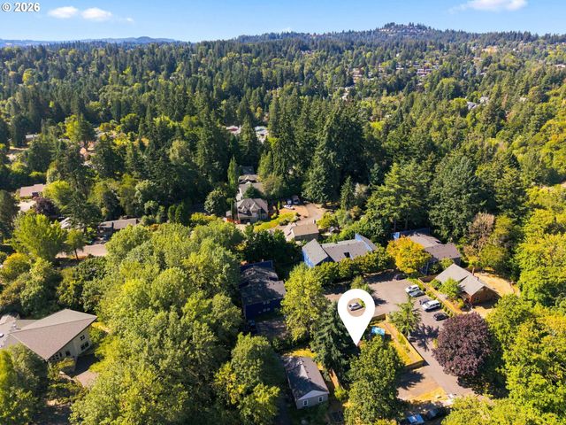 2320 Sw DOLPH Ct, Portland, OR 97219