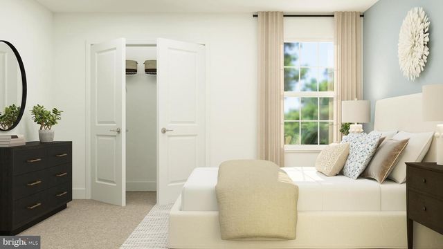 74 BELLAN DR, Monmouth Junction, NJ 08852