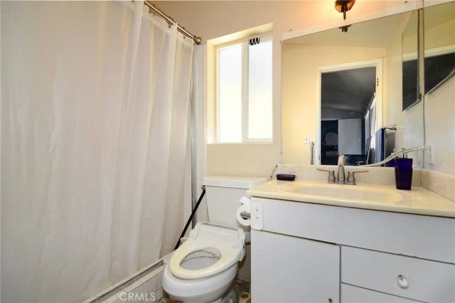 5614 Oso Avenue, Woodland Hills, CA 91367