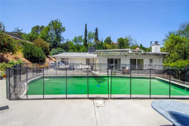 5614 Oso Avenue, Woodland Hills, CA 91367