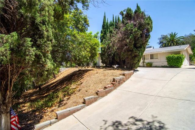 5614 Oso Avenue, Woodland Hills, CA 91367