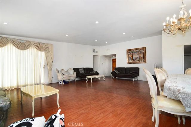 5614 Oso Avenue, Woodland Hills, CA 91367
