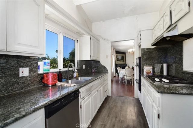 5614 Oso Avenue, Woodland Hills, CA 91367