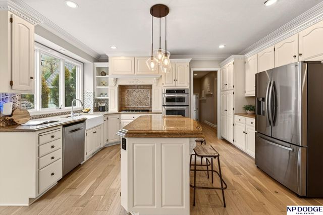 16238 California Street, Omaha, NE 68118