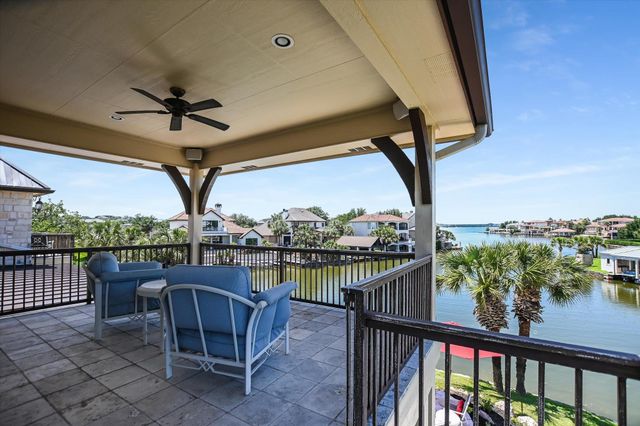 84 Applehead Island DR, Horseshoe Bay, TX 78657