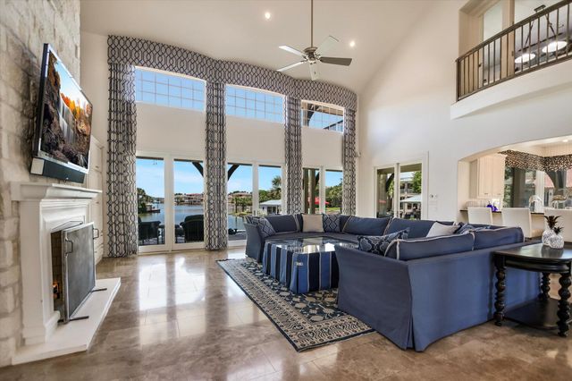 84 Applehead Island DR, Horseshoe Bay, TX 78657