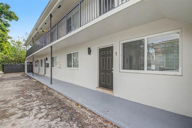 2190 SW 14th Terrace, Miami, FL 33145